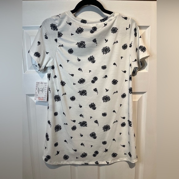 LuLaRoe XS Floral Short Sleeve V Neck T-Shirt - Picture 5 of 5
